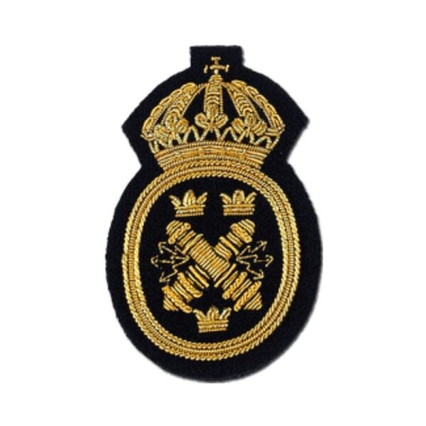 gold cap badge beret military